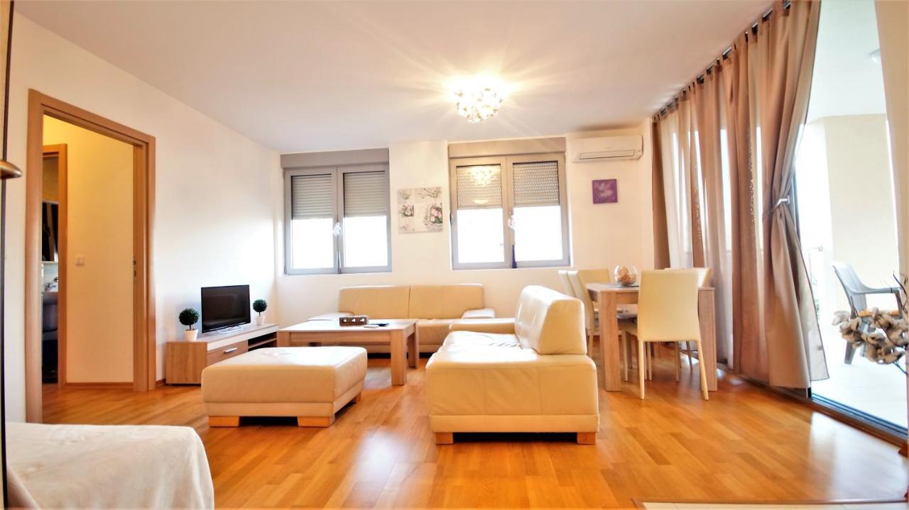 Pavlina Apartment *